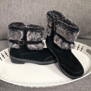 Sporto suede zipper faux fur top warm above ankle winter snow boots.